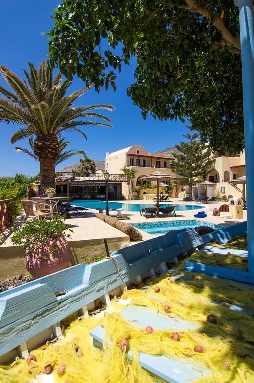 Smaragdi 3* Perivolos